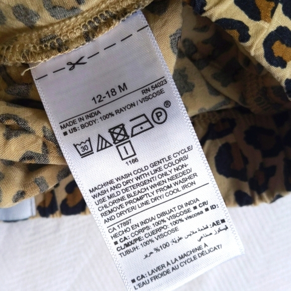 old navy leopard print lightweight rayon pull-on shorts 12-18 months baby girl - Picture 3 of 5